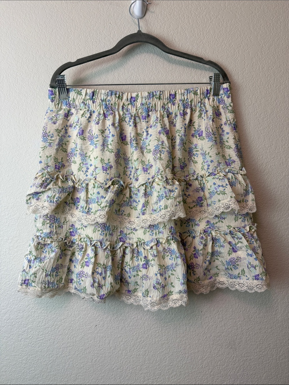 Bridgerton Floral Tiered Ruffle Skirt in Cream and Lavender Size Large